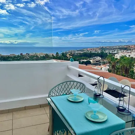 On The Wave Costa Adeje (Tenerife)