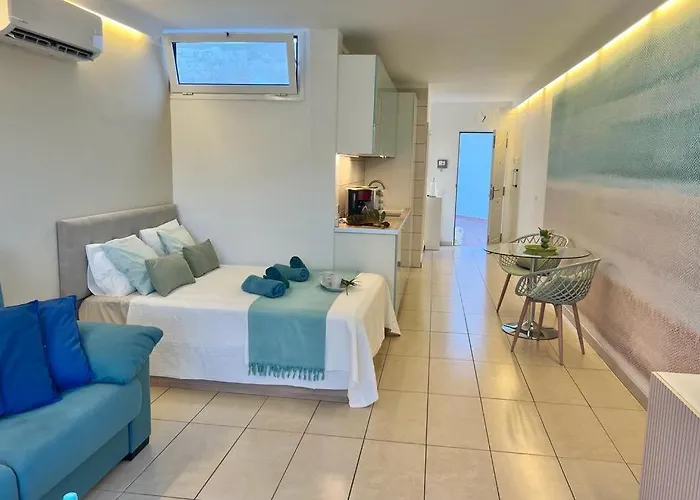 On The Wave Апартаменти *