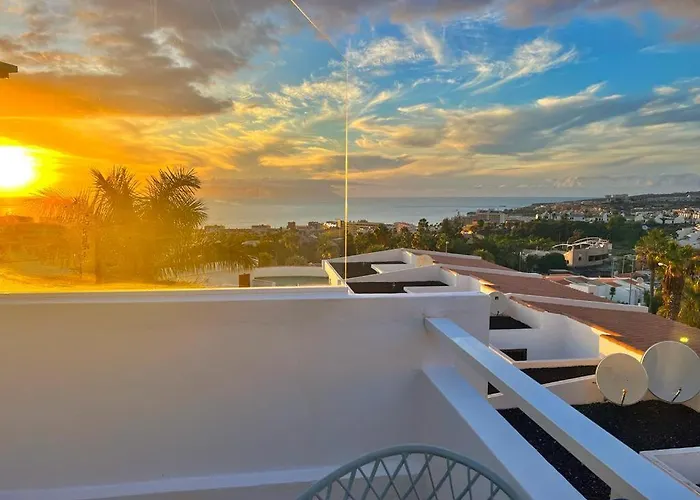 Apartment On The Wave Costa Adeje (Tenerife)